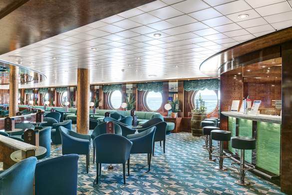 MSC Cruises MSC Sinfonia Ambassador Manhattan Bar 2.jpg